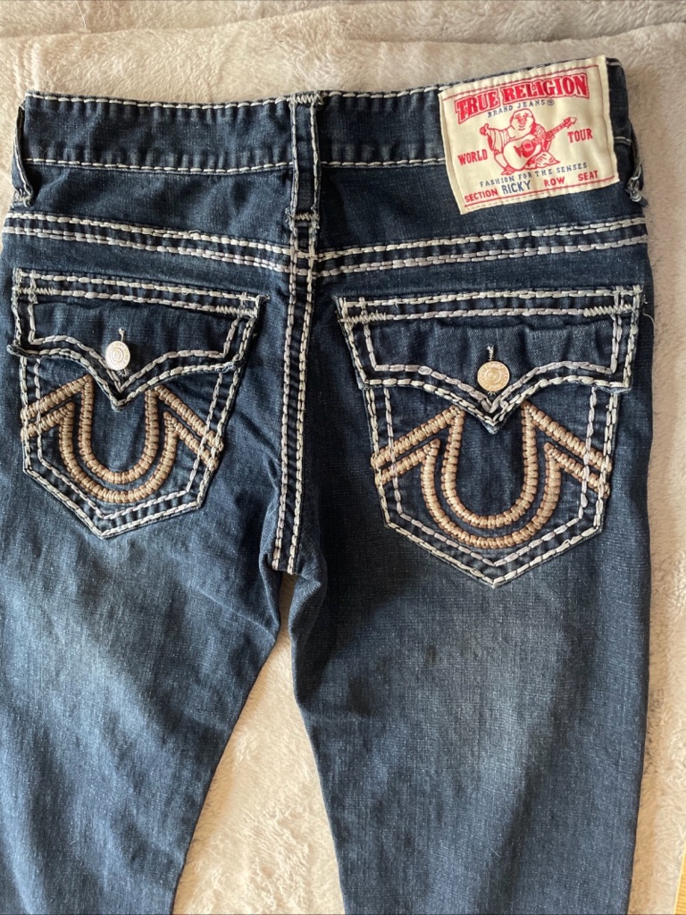 True Religion Women's Dark Wash Embroidered Back Pocket Jeans size 30